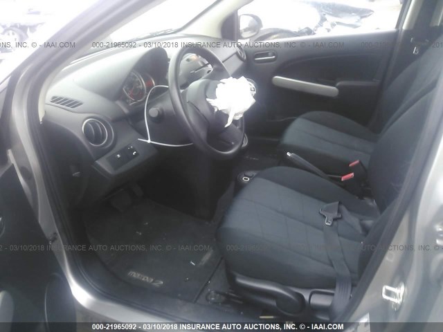 JM1DE1KZ1D0166571 - 2013 MAZDA MAZDA2 SILVER photo 5