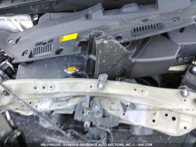 5TDKKRFH0ES030012 - 2014 TOYOTA HIGHLANDER XLE ოქროსფერი ფოტო 10