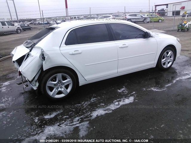 1G1ZB5E15BF212367 - 2011 CHEVROLET MALIBU LS 白色 照片 4