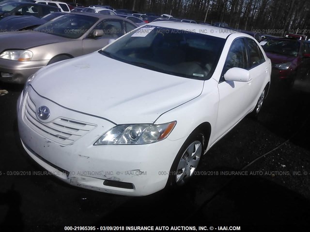 4T1BE46K08U749990 - 2008 TOYOTA CAMRY CE/LE/XLE/SE WHITE photo 2