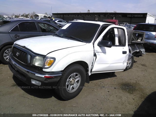 5TENL42N52Z035858 - 2002 TOYOTA TACOMA WHITE photo 2