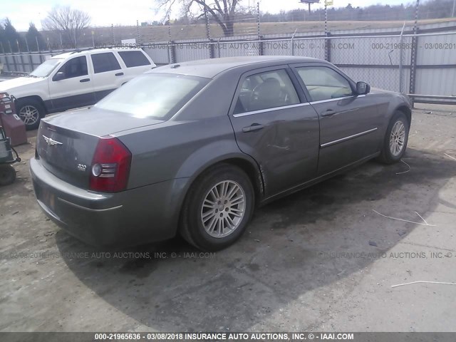 2C3LA53V39H624970 - 2009 CHRYSLER 300 TOURING GRAY photo 4