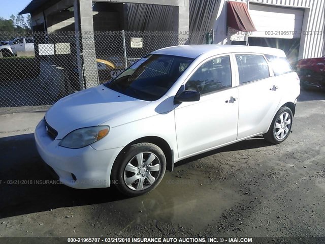 2T1KR32E16C575067 - 2006 TOYOTA COROLLA MATRIX XR WHITE photo 2