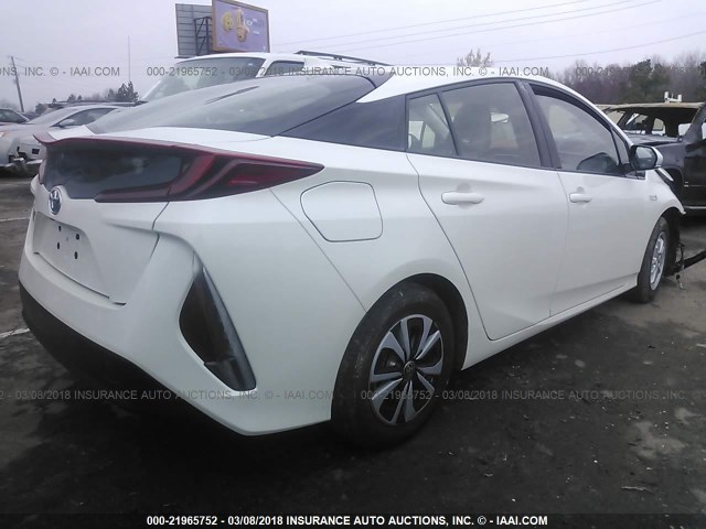 JTDKARFP7H3023834 - 2017 TOYOTA PRIUS PRIME  WHITE photo 4