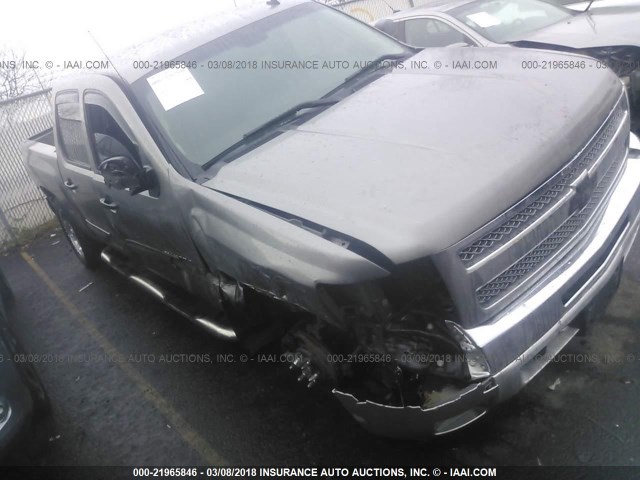 3GCPKSE77CG223145 - 2012 CHEVROLET SILVERADO K1500 LT SILVER photo 1