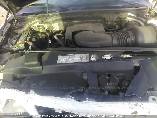 1FMRU15L52LA93308 - 2002 FORD EXPEDITION XLT 白色 照片 10