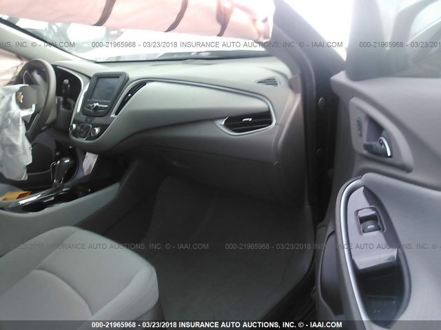 1G1ZB5ST5HF224937 - 2017 CHEVROLET MALIBU LS შავი ფოტო 5