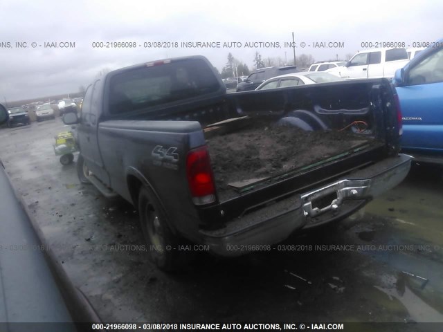 2FTRX18W6YCA20520 - 2000 FORD F150 BLUE photo 3