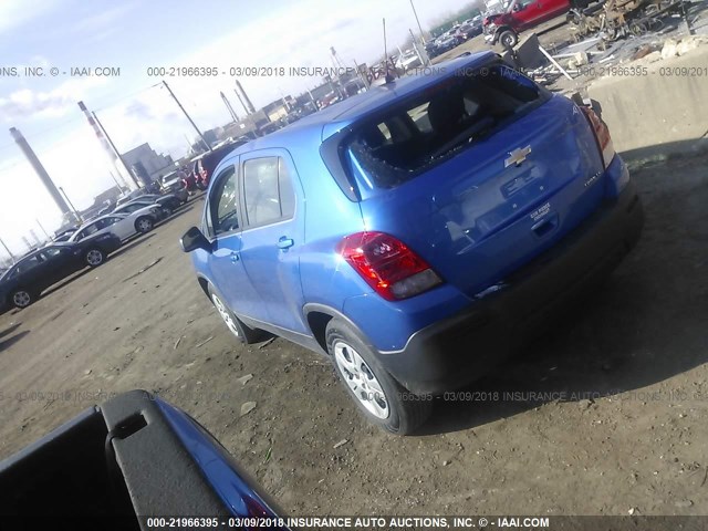 KL7CJKSB4GB558935 - 2016 CHEVROLET TRAX LS BLUE photo 3