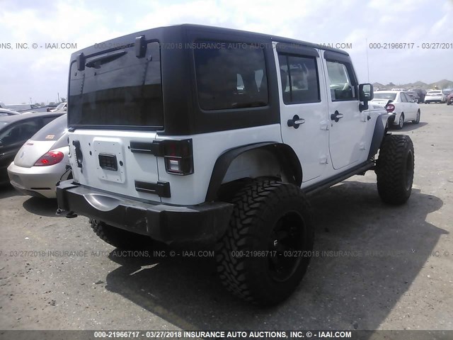 1C4BJWDG4GL136656 - 2016 JEEP WRANGLER UNLIMITE SPORT WHITE photo 4