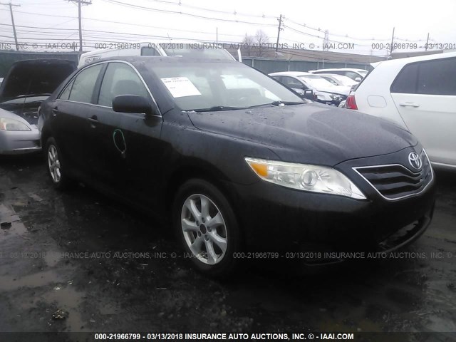 4T1BF3EK4BU664389 - 2011 TOYOTA CAMRY SE/LE/XLE BLACK photo 1