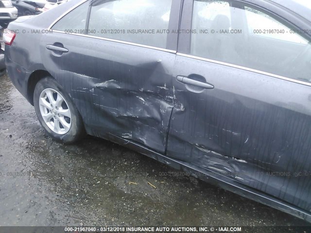 4T1BF3EKXBU657169 - 2011 TOYOTA CAMRY SE/LE/XLE GRAY photo 6