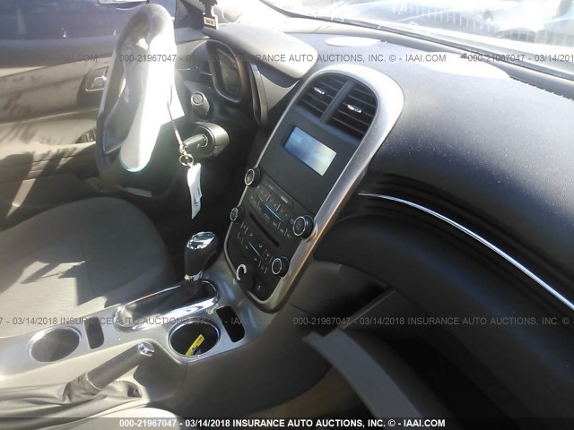 1G11A5SL2FF322398 - 2015 CHEVROLET MALIBU LS 白色 照片 5