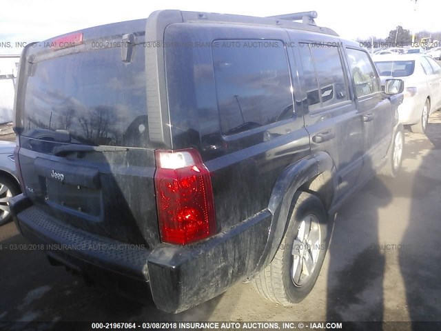 1J8HG48N26C231973 - 2006 JEEP COMMANDER BLACK photo 4