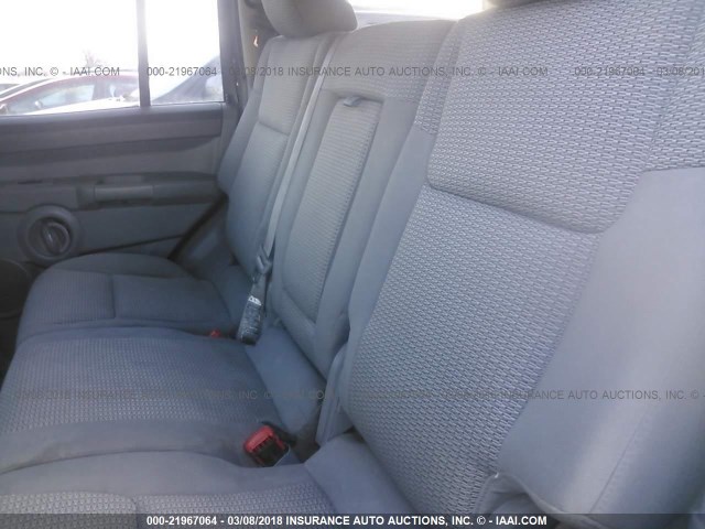 1J8HG48N26C231973 - 2006 JEEP COMMANDER BLACK photo 8