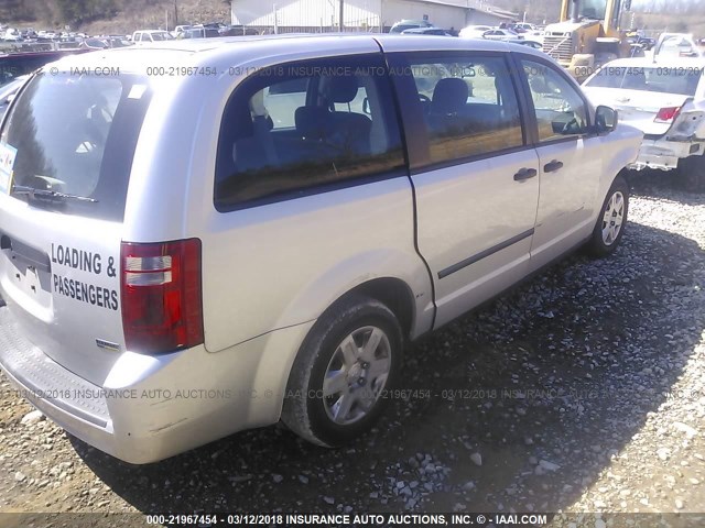 1D8HN44H48B151730 - 2008 DODGE GRAND CARAVAN SE SILVER photo 4