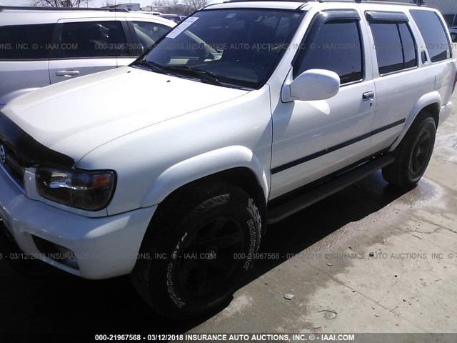 JN8DR09Y82W725902 - 2002 NISSAN PATHFINDER LE/SE WHITE photo 2