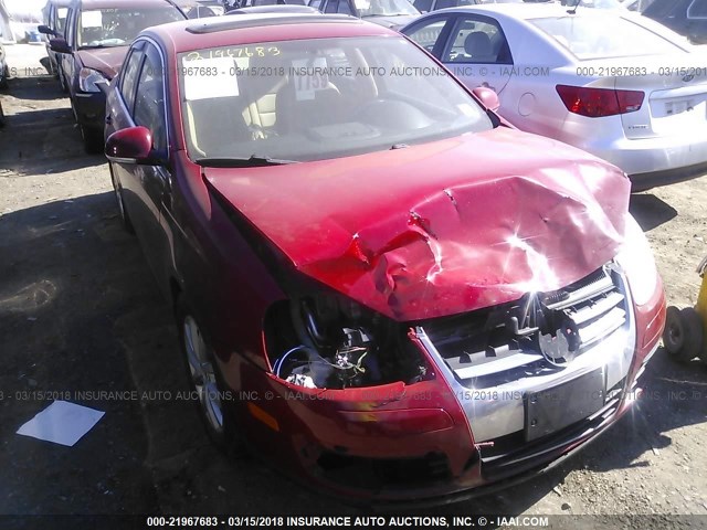 3VWRM71K48M030791 - 2008 VOLKSWAGEN JETTA SE/SEL RED photo 6