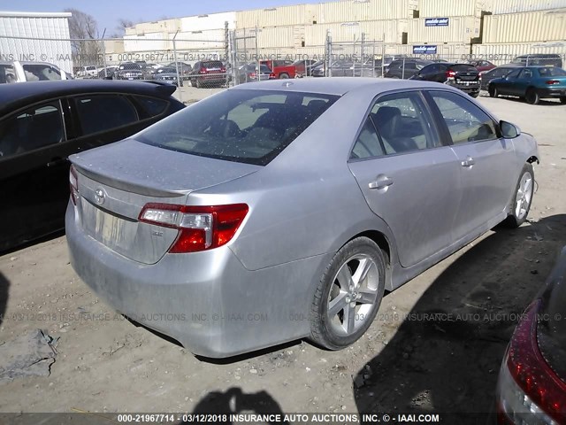 4T1BF1FK5CU060886 - 2012 TOYOTA CAMRY SE/LE/XLE SILVER photo 4