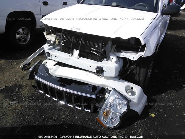 1J8HR58P87C697913 - 2007 JEEP GRAND CHEROKEE LIMITED WHITE photo 6