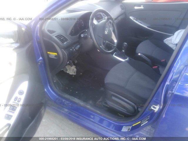 KMHCT5AE4DU091540 - 2013 HYUNDAI ACCENT GLS/GS BLUE photo 5