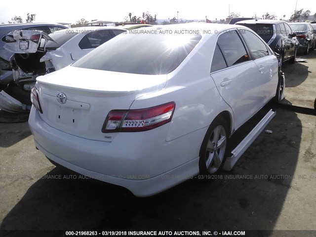 4T1BF3EK1AU574499 - 2010 TOYOTA CAMRY SE/LE/XLE WHITE photo 4