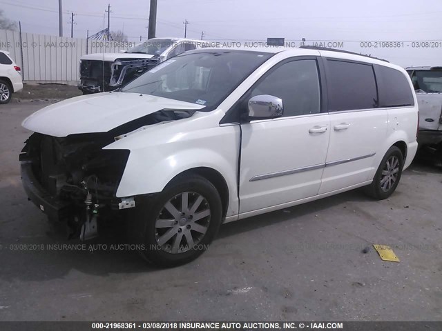 2A4RR8DG5BR798534 - 2011 CHRYSLER TOWN & COUNTRY TOURING L WHITE photo 2
