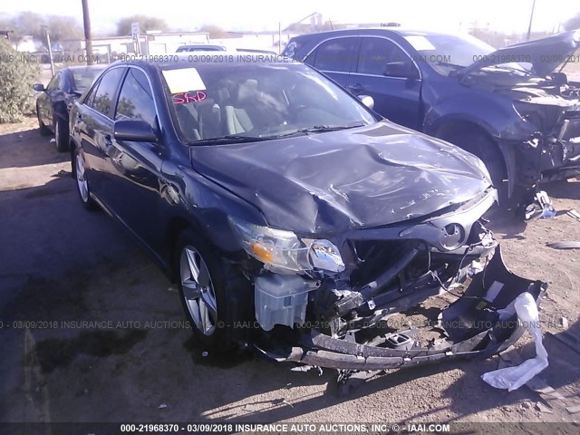 4T1BF3EKXBU171641 - 2011 TOYOTA CAMRY SE/LE/XLE Серый фото 1