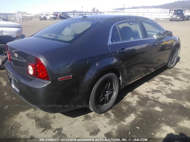 1G1ZB5EB0A4108937 - 2010 CHEVROLET MALIBU LS ნაცრისფერი ფოტო 4