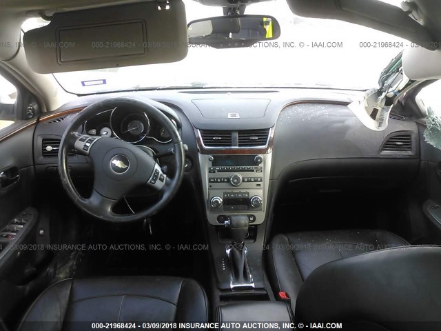 1G1ZK57719F243322 - 2009 CHEVROLET MALIBU LTZ 银色 照片 5