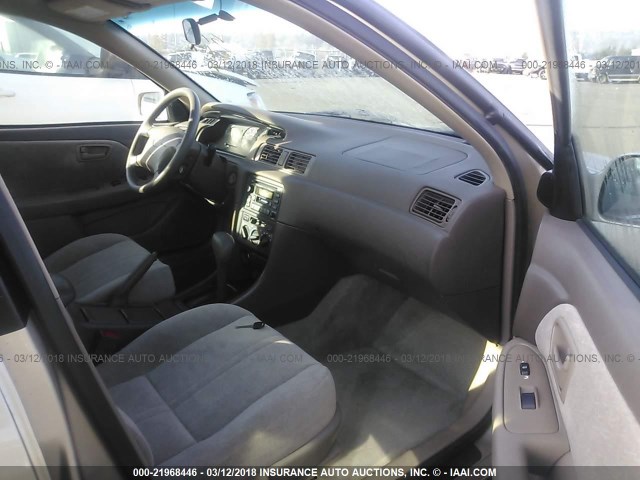 JT2BG22K2X0380475 - 1999 TOYOTA CAMRY LE/XLE Թուխ լուսանկար 5