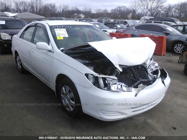 4T1BE32K43U152057 - 2003 TOYOTA CAMRY LE/XLE/SE WHITE photo 1