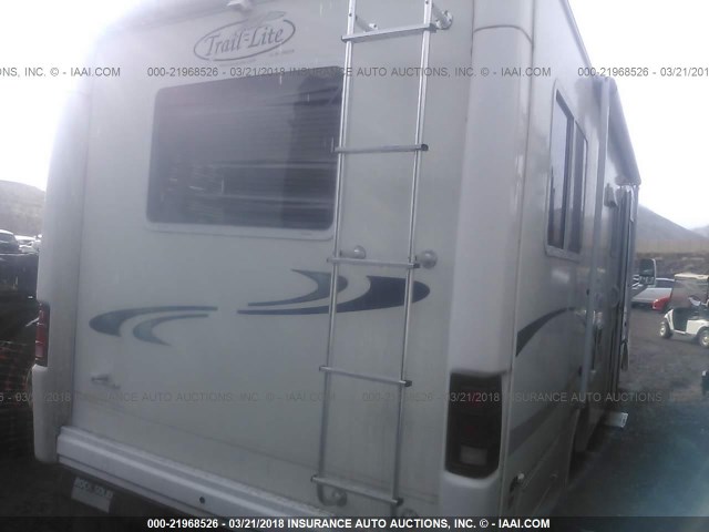 5B4JP57G913333416 - 2002 WORKHORSE CUSTOM CHASSIS MOTORHOME CHASSIS P3500 Unknown photo 4