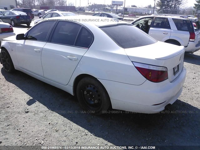 WBANV93528CZ64058 - 2008 BMW 535 XI WHITE photo 3