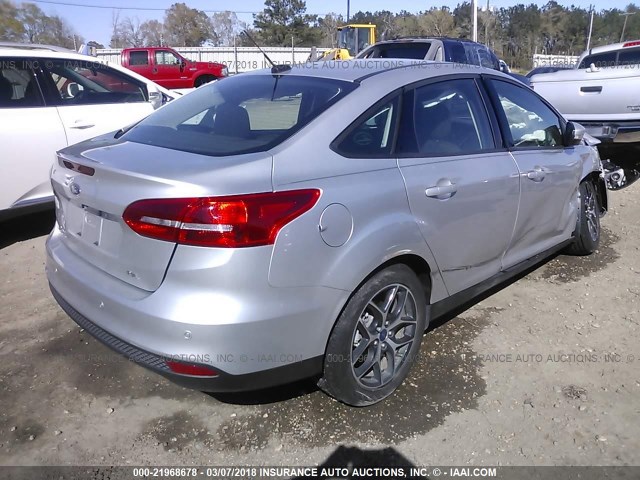 1FADP3H28HL212732 - 2017 FORD FOCUS SEL SILVER photo 4
