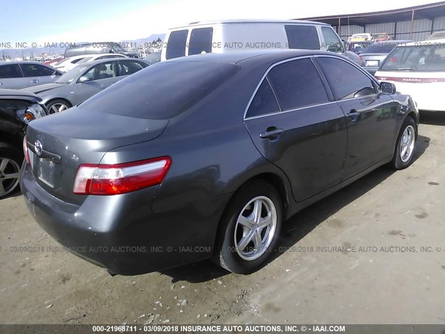 JTNBE46K773072392 - 2007 TOYOTA CAMRY NEW GENERAT CE/LE/XLE/SE GRAY photo 4