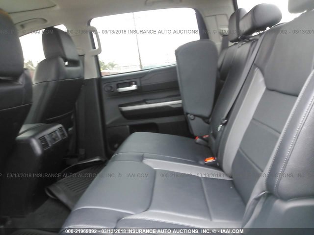 5TFHY5F19JX698285 - 2018 TOYOTA TUNDRA CREWMAX LIMITED GRAY photo 8