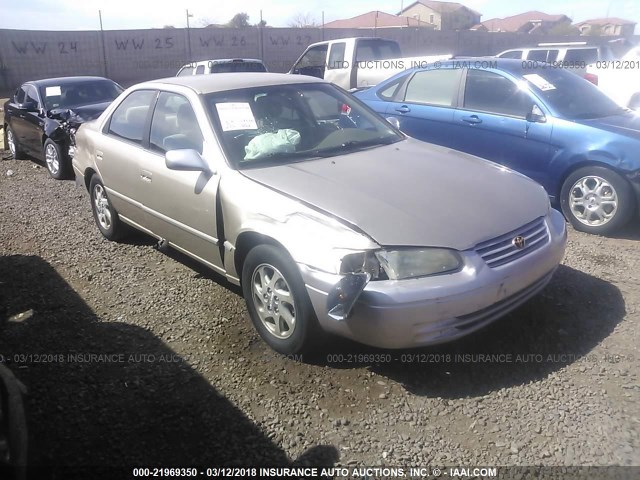 JT2BF22KXW0104045 - 1998 TOYOTA CAMRY CE/LE/XLE BROWN photo 1