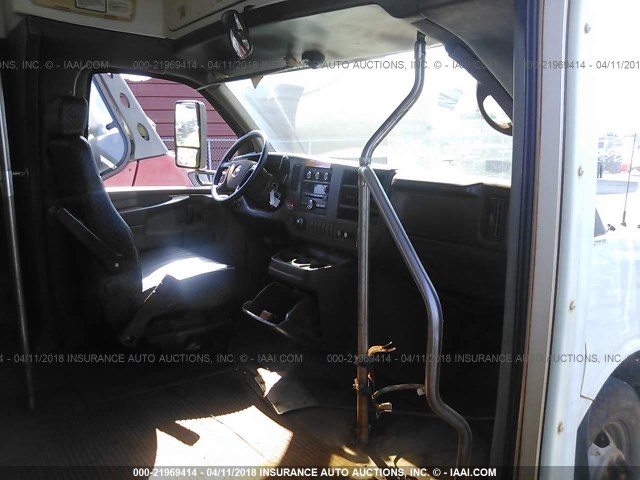 1GBJG31K491120395 - 2009 CHEVROLET EXPRESS G3500  Unknown photo 5