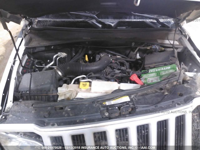 1C4PJMAK4CW126849 - 2012 JEEP LIBERTY SPORT 银色 照片 10