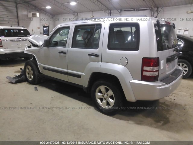 1C4PJMAK4CW126849 - 2012 JEEP LIBERTY SPORT 银色 照片 3