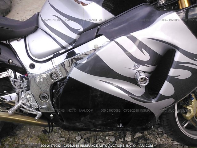 JS1GW71A7Y2107375 - 2000 SUZUKI GSX1300 R BLACK photo 8