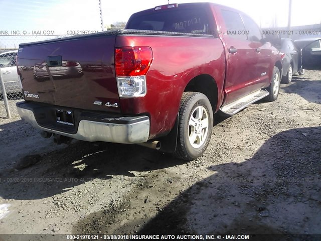 5TFDW5F15AX107647 - 2010 TOYOTA TUNDRA CREWMAX SR5 MAROON photo 4