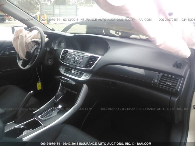 1HGCR2F59DA158291 - 2013 HONDA ACCORD SPORT 金色 照片 5