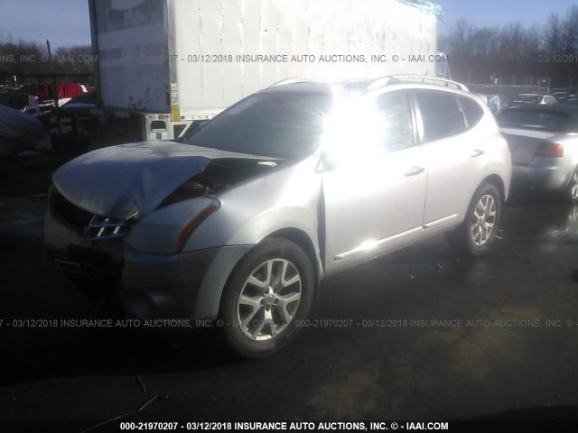 JN8AS5MV3CW369376 - 2012 NISSAN ROGUE S/SV SILVER photo 2