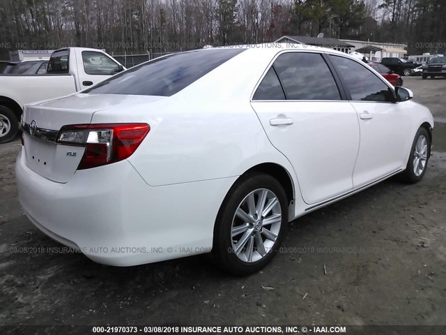4T1BF1FK5EU316933 - 2014 TOYOTA CAMRY L/SE/LE/XLE 白色 照片 4