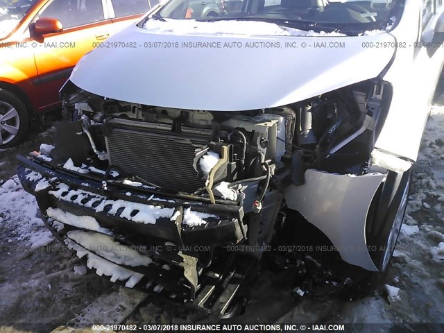 3N1CE2CP3GL389302 - 2016 NISSAN VERSA NOTE S/S PLUS/SV/SL/SR SILVER photo 6