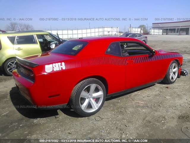 2B3CJ7DW5AH122577 - 2010 DODGE CHALLENGER SRT-8 红色 照片 4