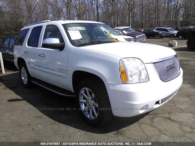 1GKFK63847J260130 - 2007 GMC YUKON DENALI WHITE photo 1