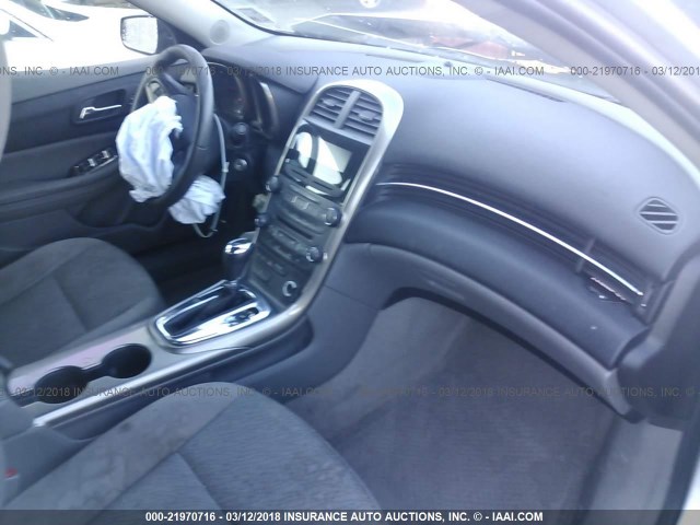 1G11B5SA2DF138068 - 2013 CHEVROLET MALIBU LS ვერცხლისფერი ფოტო 5